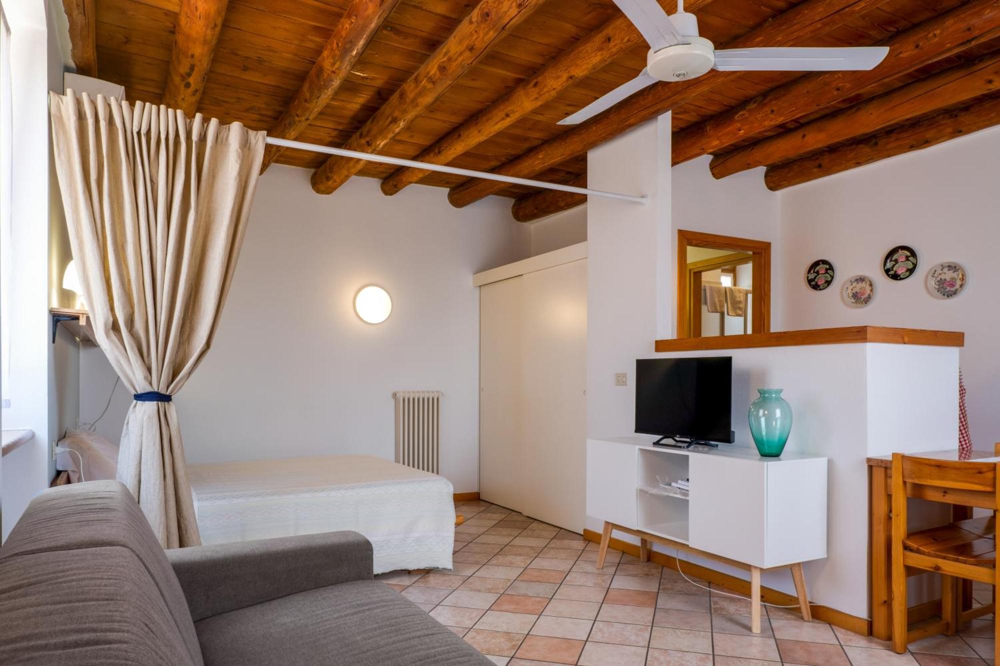 Agriturismo Le Ginestre Lazise Extérieur photo