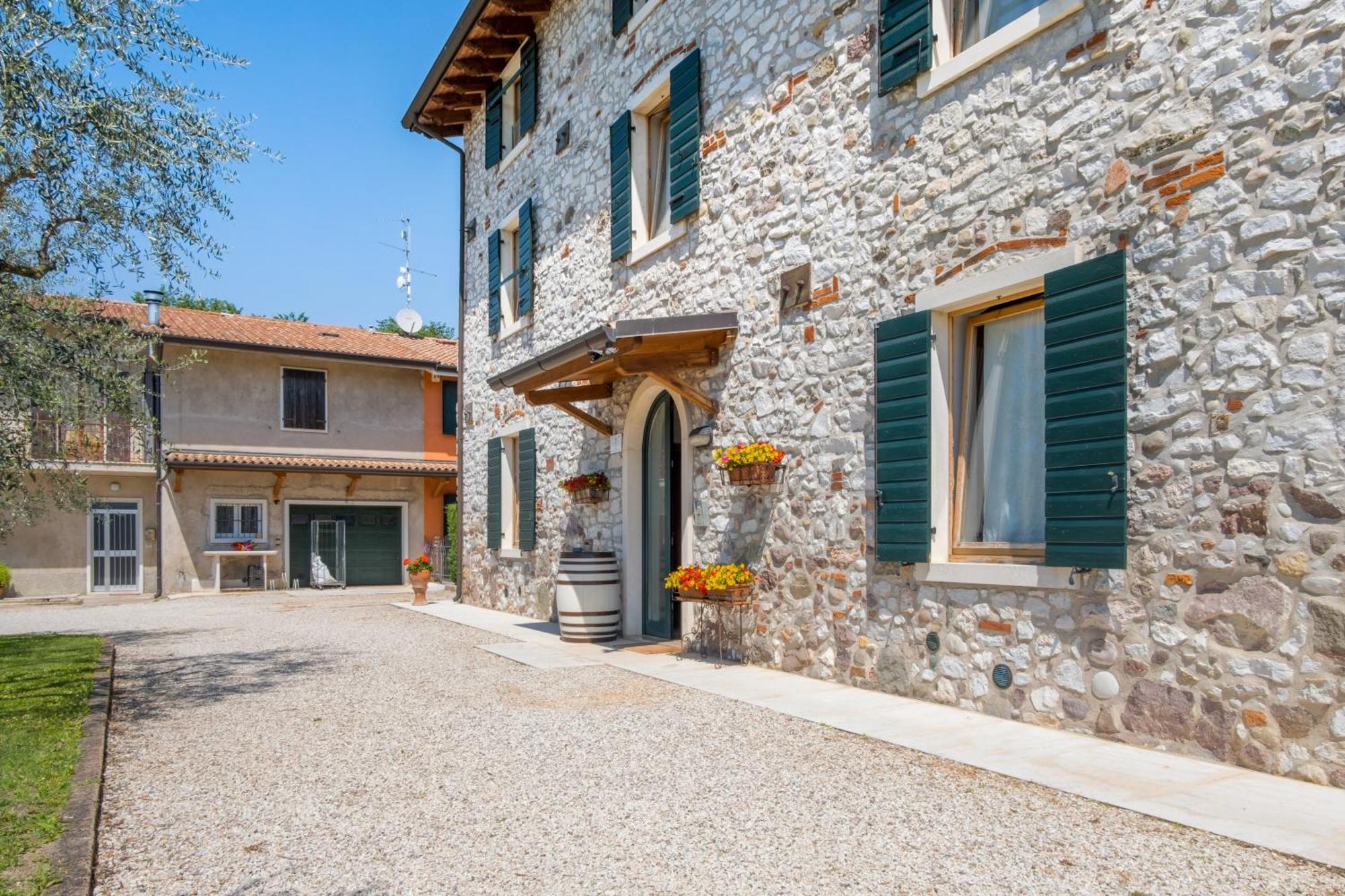 Agriturismo Le Ginestre Lazise Extérieur photo