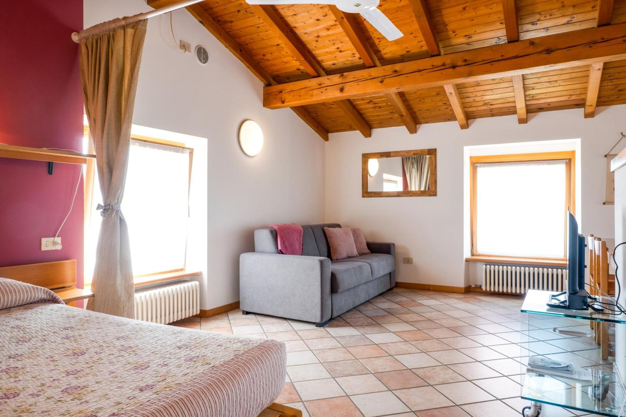 Agriturismo Le Ginestre Lazise Extérieur photo
